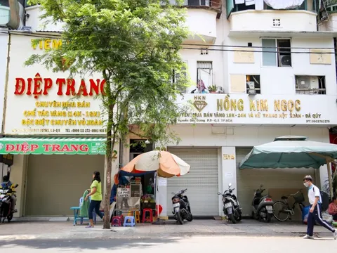 Nhiều tiệm vàng đồng loạt đóng cửa, vì sao?