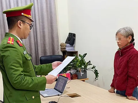 Bị khởi tố vì nhổ 25 cây ngô của hàng xóm